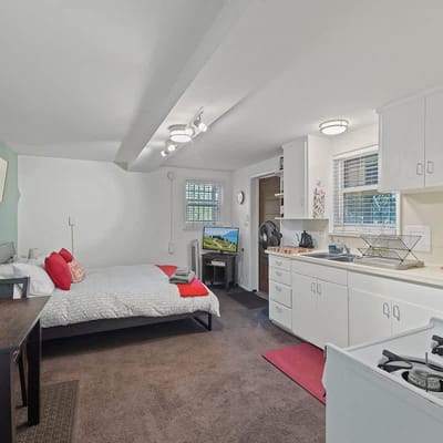 Silver Lake Tranquil Retreat|Remote work friendly