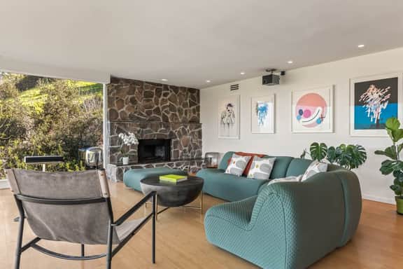 Hollywood Hills 2BD/2BA Architectural with Views 