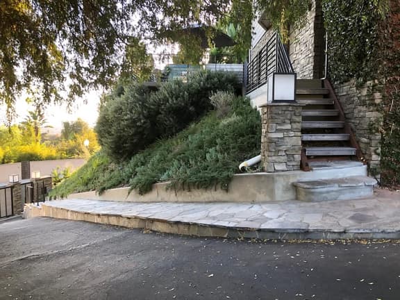 Jac Apt(Hillside Serenity)